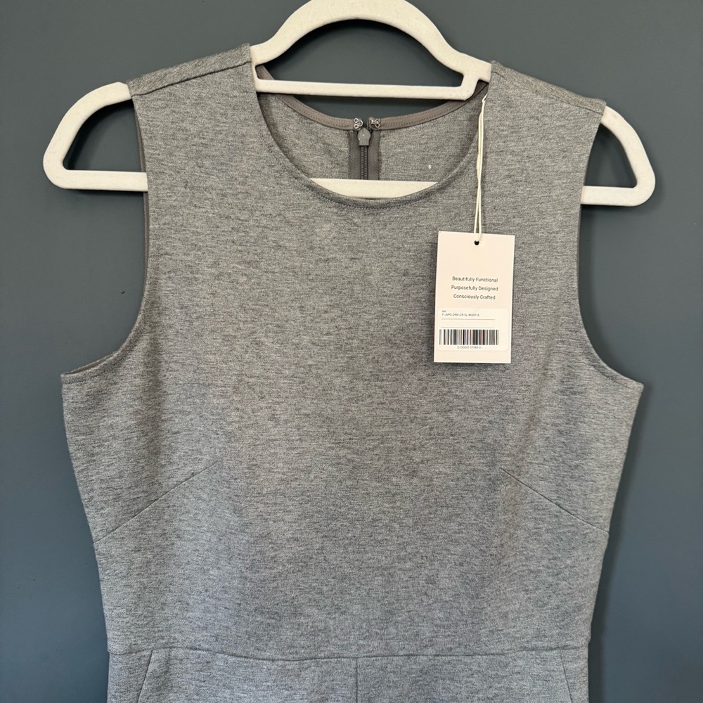 Everlane NWT The Dream Gray Sleeveless Jumpsuit Size Small Pintuck Crewneck